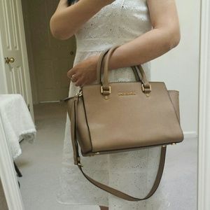 Sale! Michael Kors Selma Medium Satchel Light Tan